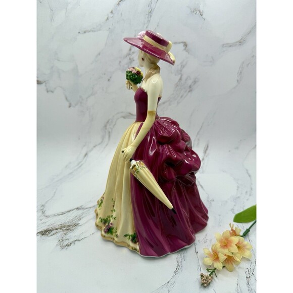 Royal Albert by Royal Doulton Old Country Roses 2010 Figurine of Year 9” MINT - Picture 14 of 16